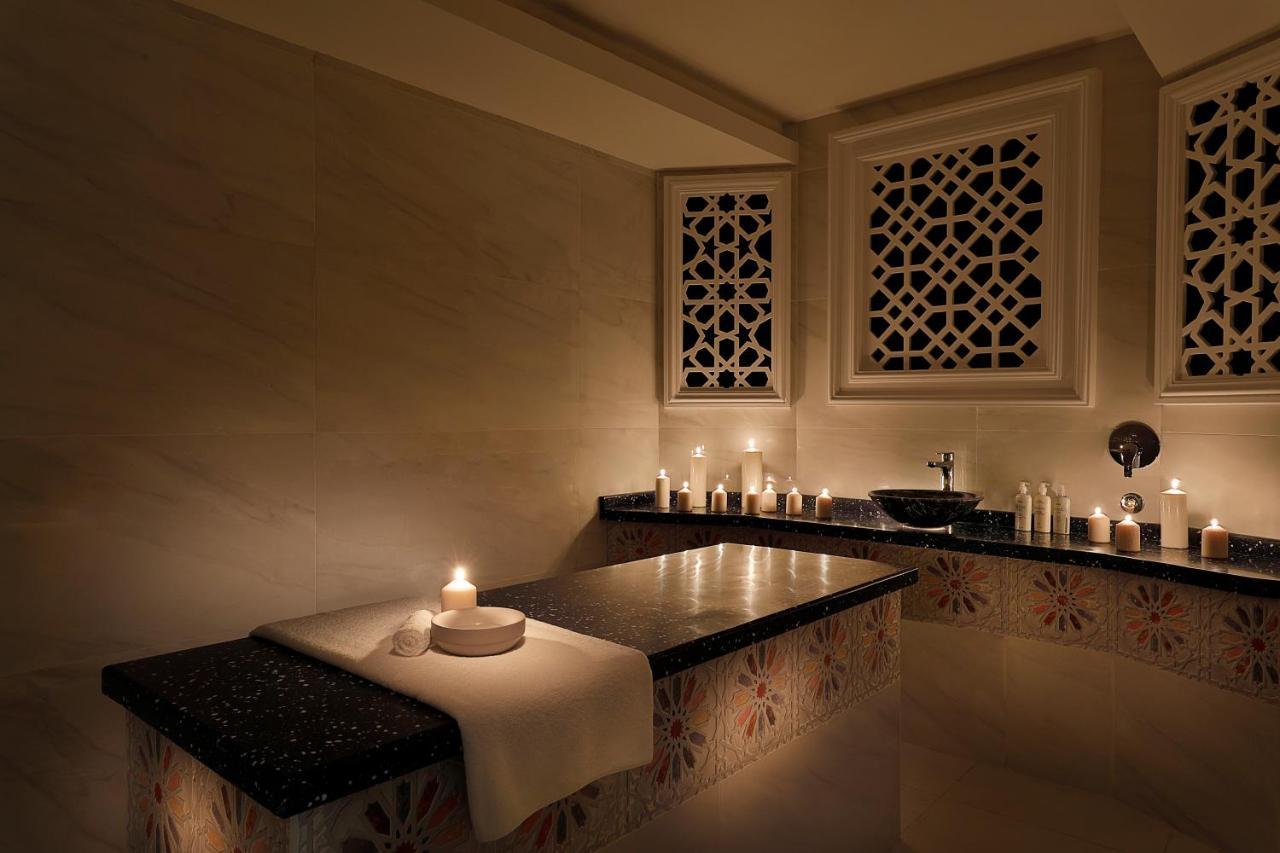 Voco Al Khobar By Ihg Exterior foto The Royal Spa at The Royal Mirage