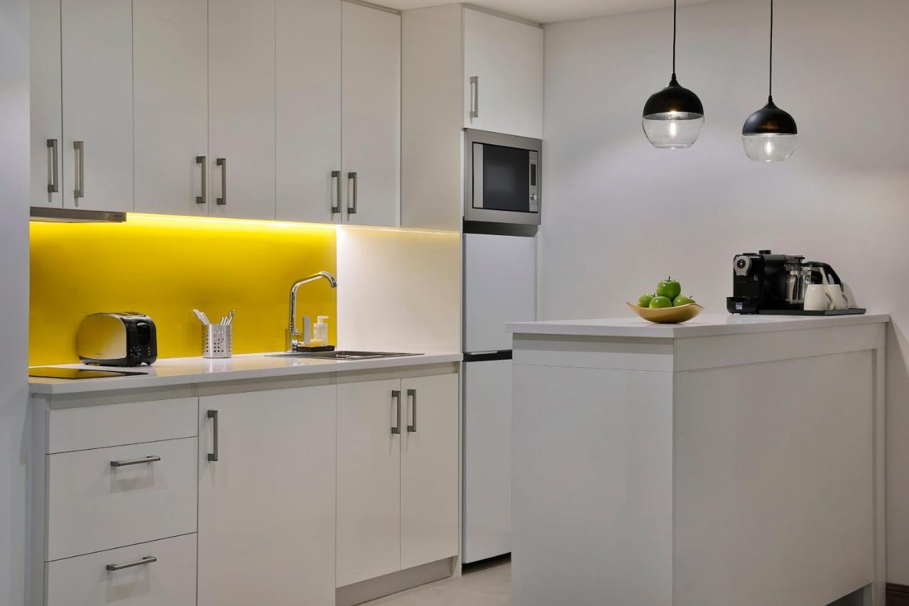 Voco Al Khobar By Ihg Exterior foto A kitchen at the University of New South Wales