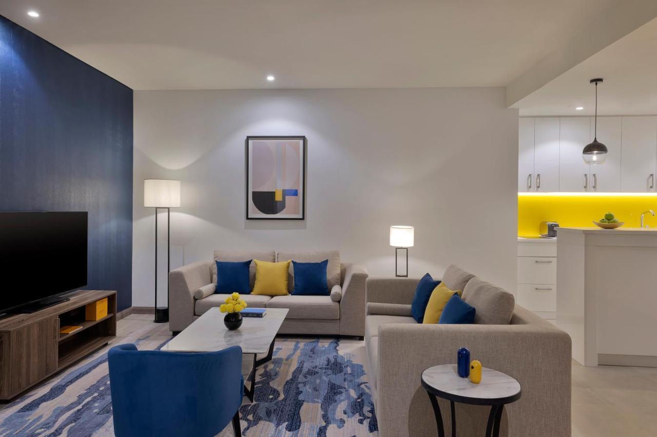 Voco Al Khobar By Ihg Exterior foto Living room