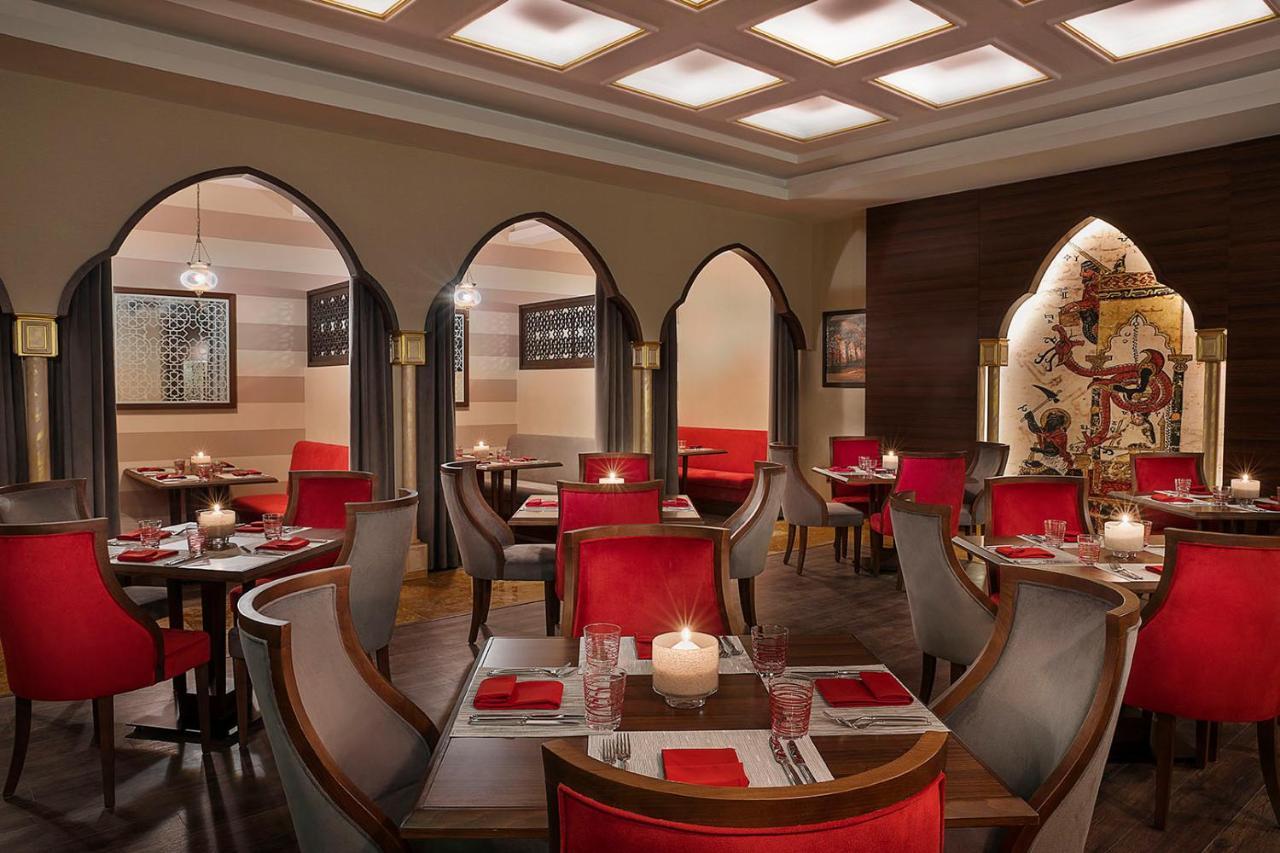 Voco Al Khobar By Ihg Exterior foto The restaurant