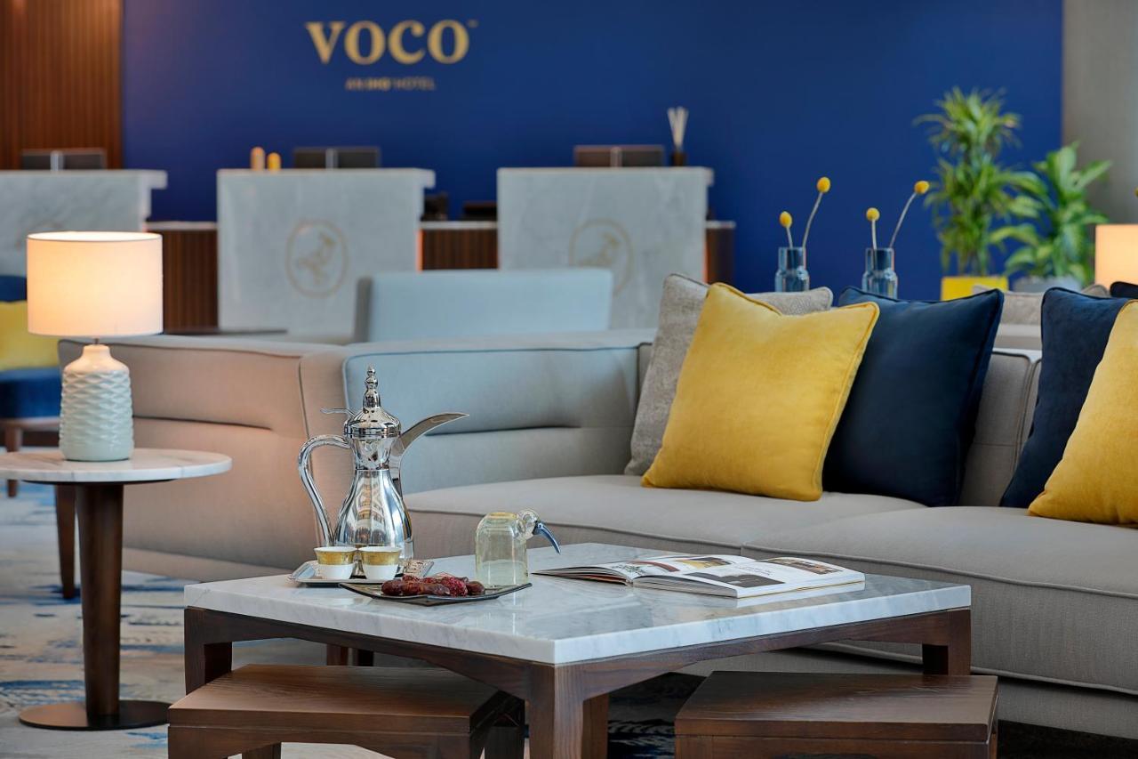 Voco Al Khobar By Ihg Exterior foto A coffee table